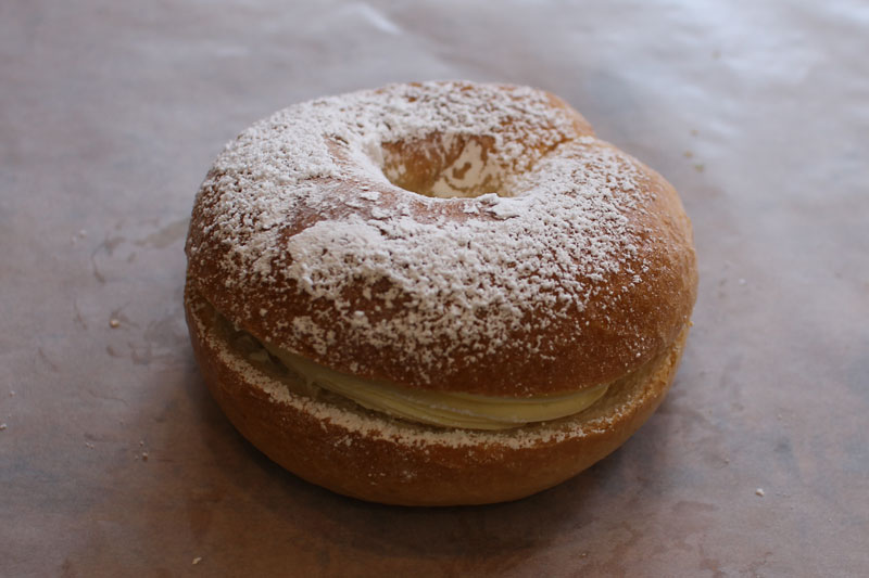 ミルククリームベーグル